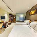 Khách sạn Đông Du