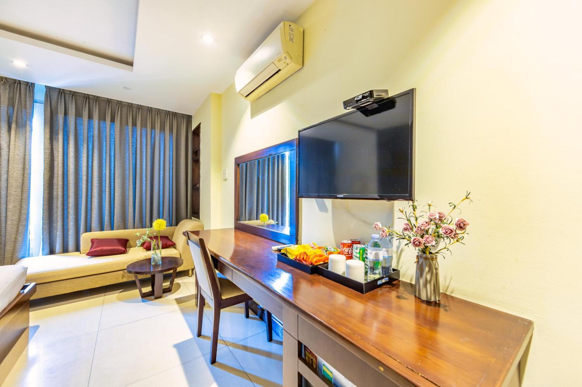 Khách sạn đông Du 3*